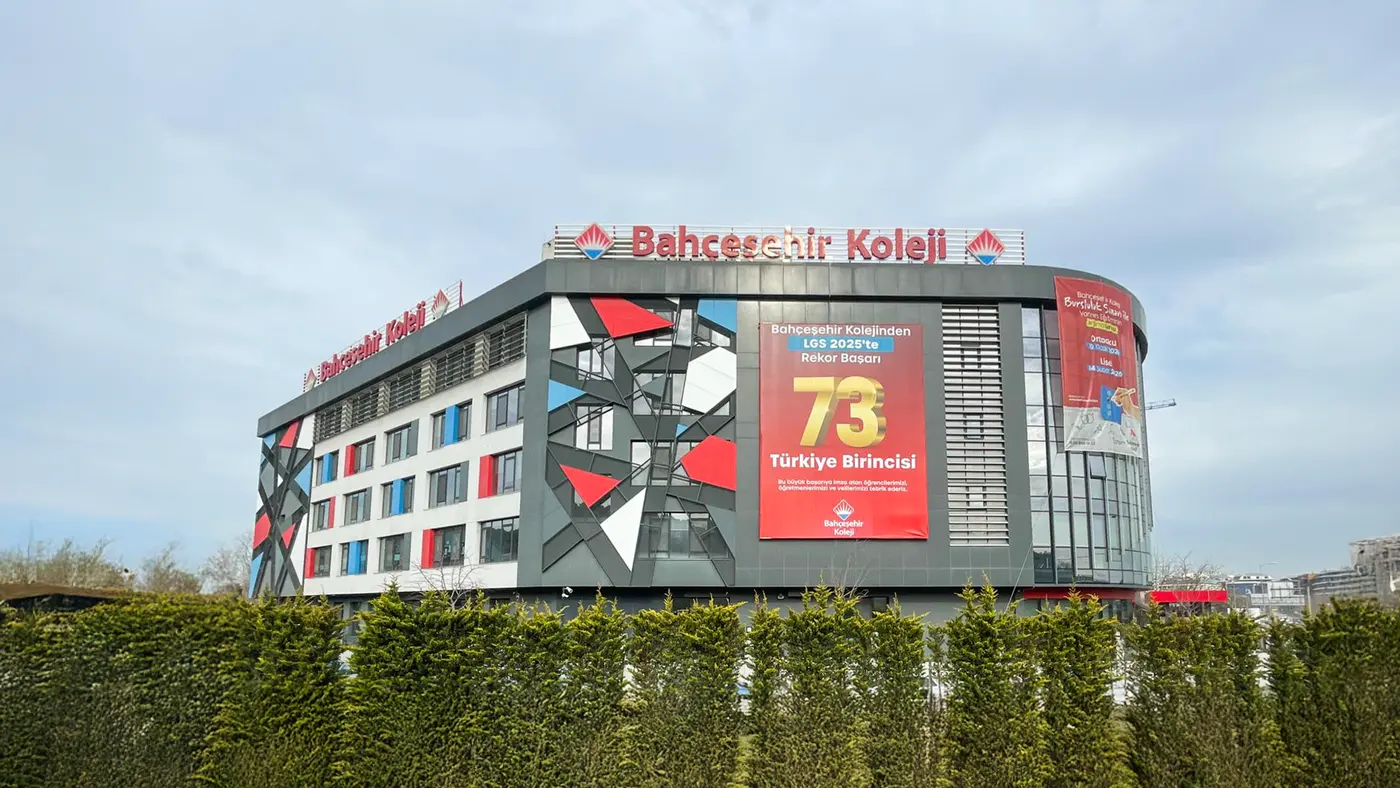 Eyüp Özel Göktürk Bahçeşehir Koleji İlkokulu dış görünüm