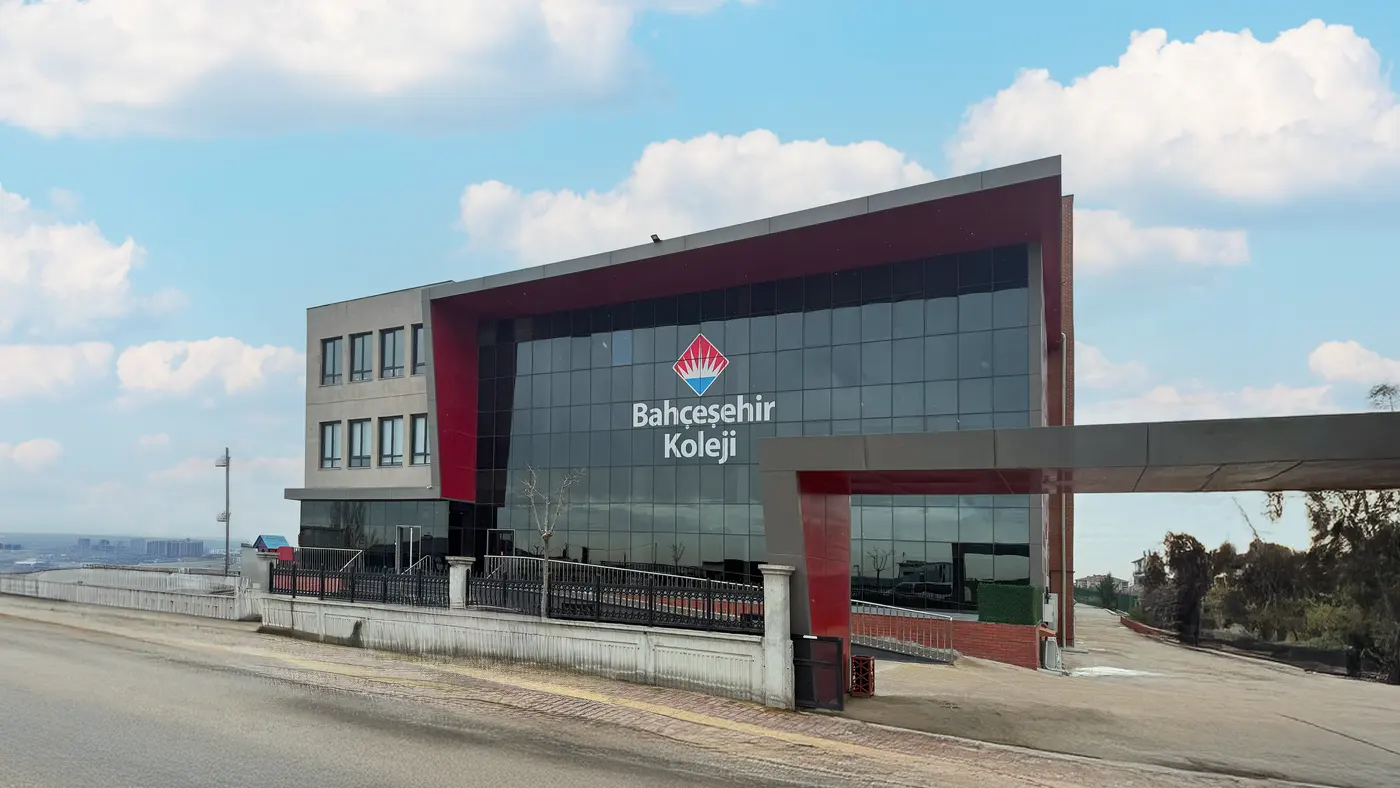 Özel Lüleburgaz Bahçeşehir Koleji İlkokulu dış görünüm