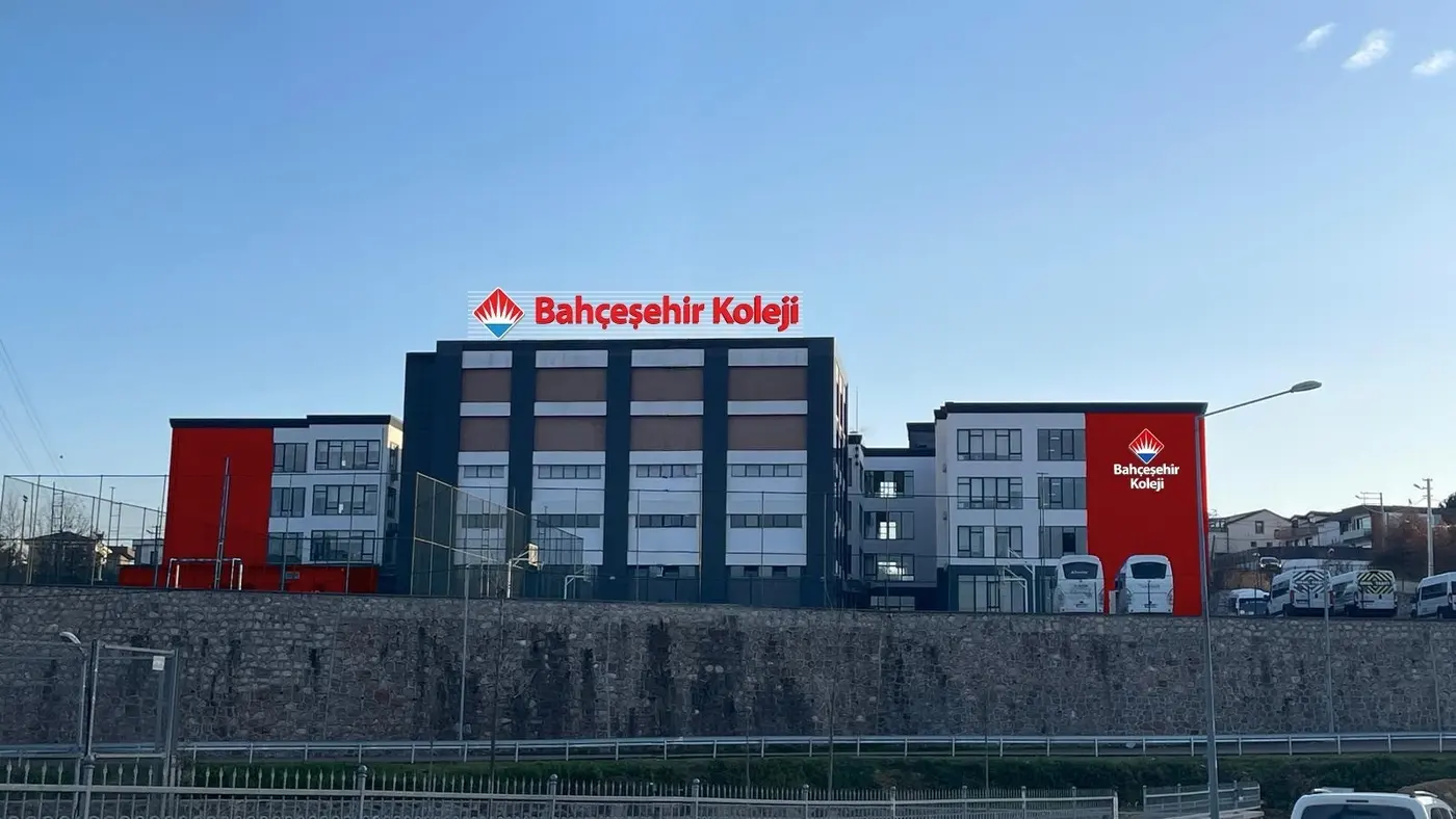 Özel Başiskele Bahçeşehir Koleji Anadolu Lisesi dış görünüm