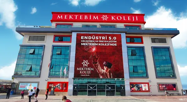 Özel İzmit Mektebim Koleji Bilgi Küpü Ortaokulu kampüs fotoğrafı 6