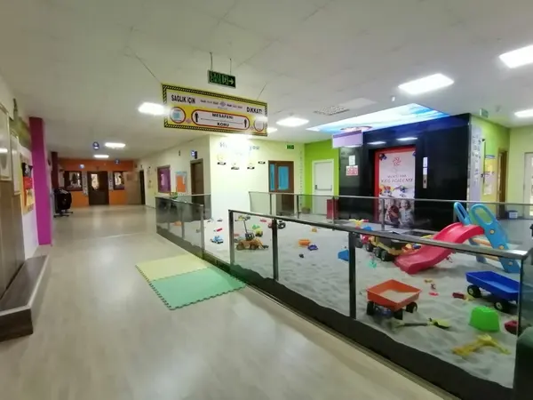 Mektebim Koleji Kocaeli Bilgi Küpü Yenişehir Bilgi Küpü Anaokulu kampüs fotoğrafı 7