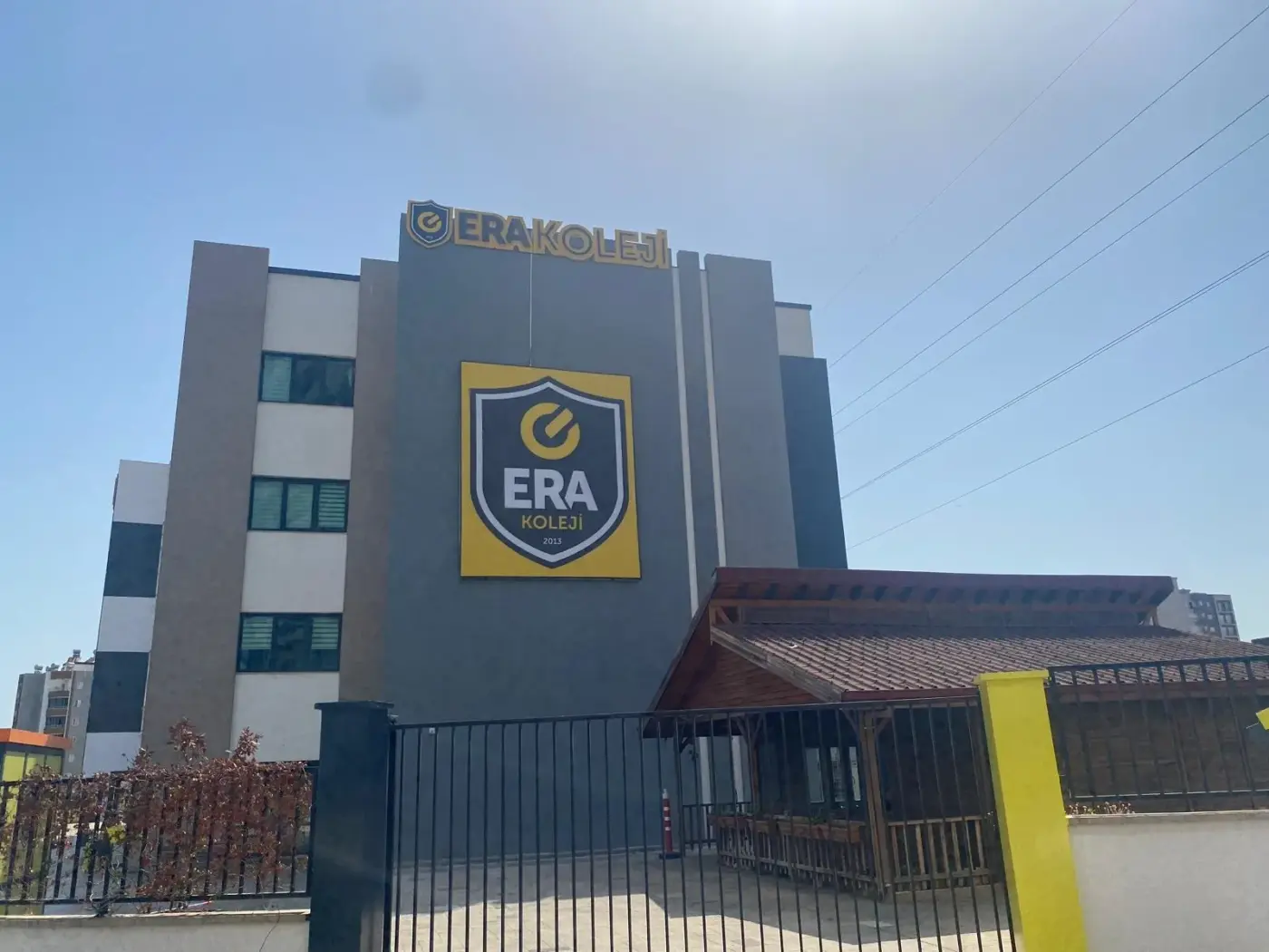 Özel Mersin ERA Koleji Ortaokulu dış görünüm